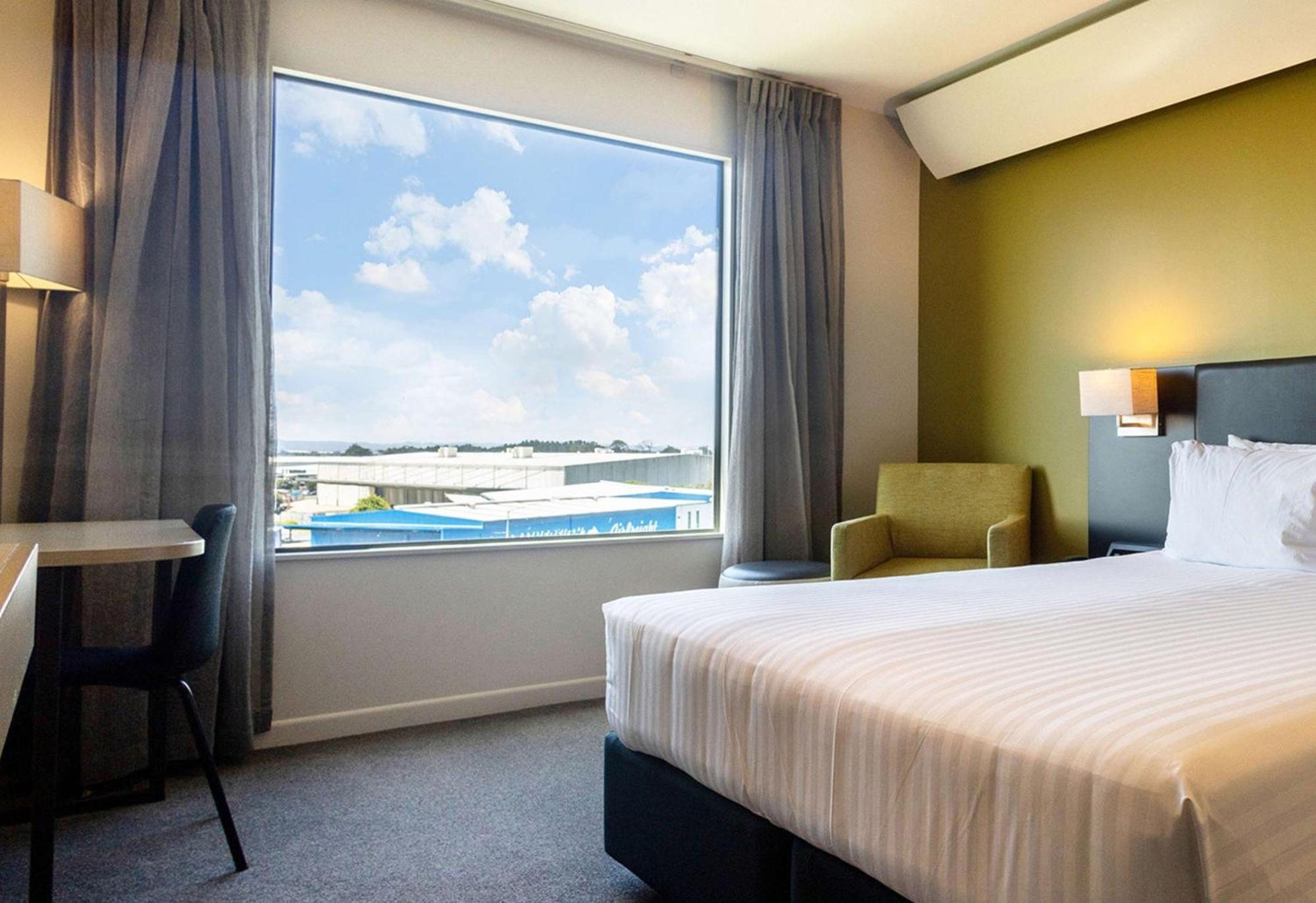 Отель Sudima Auckland Airport Экстерьер фото